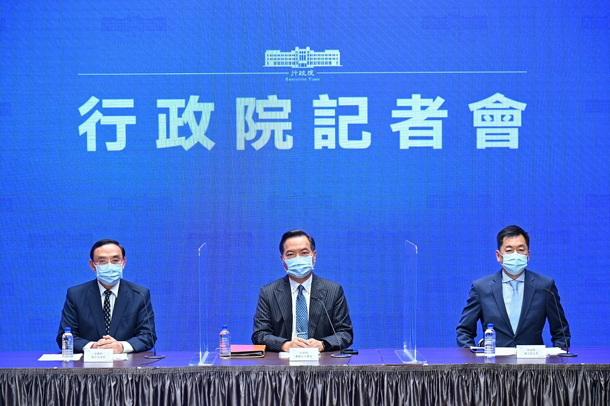 行政院今（23）天下午召開記者會，說明台南殺警案的後續因應作為。 圖：行政院提供