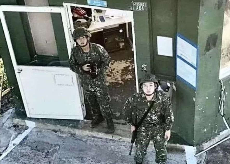 中國網站流傳無人機拍攝到我國軍於金門二膽島站崗的高清畫面，金防部24日證實。