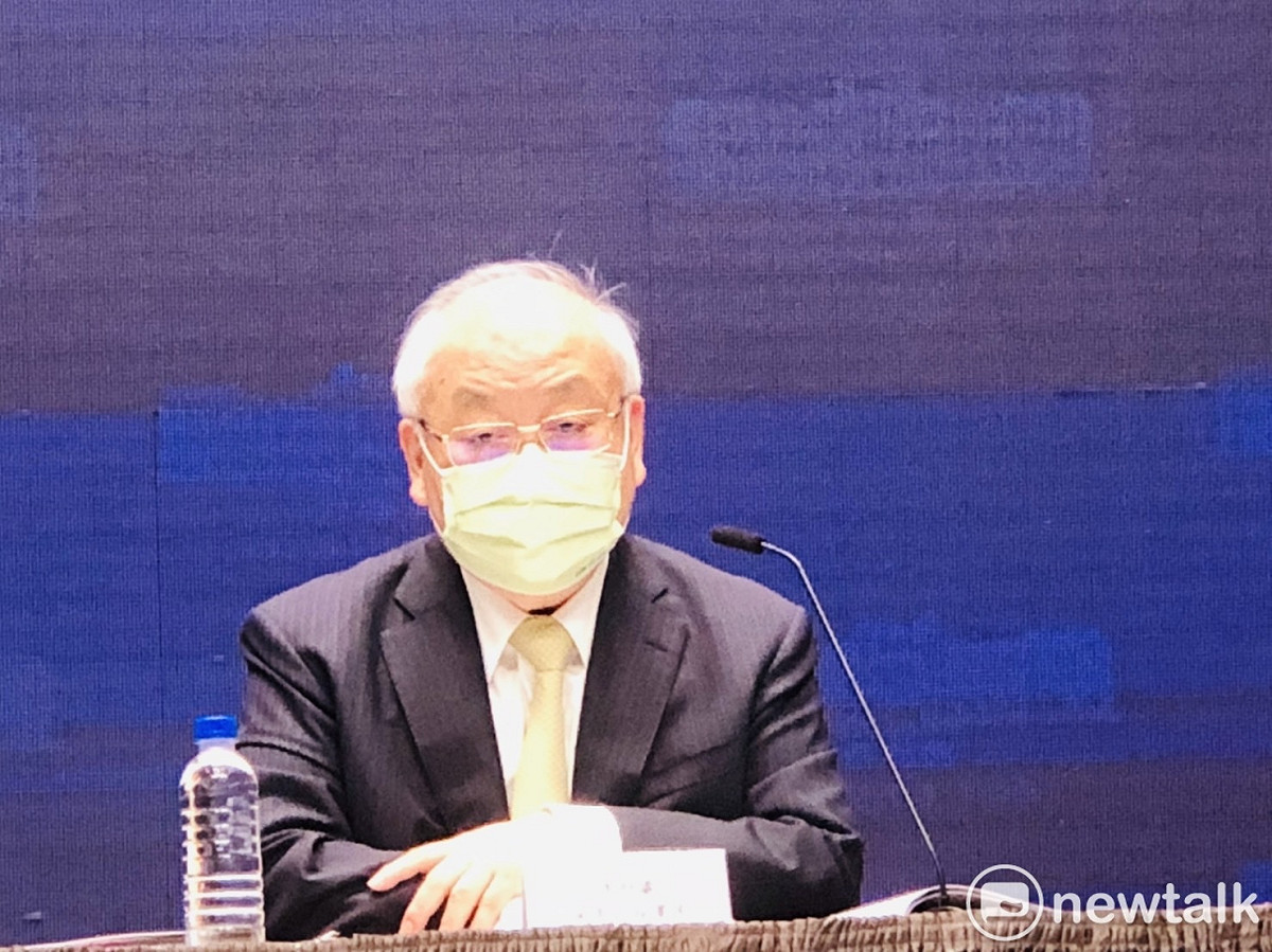 主計長朱澤民說明112年度中央政府總預算編列情形。 圖：謝莉慧/攝
