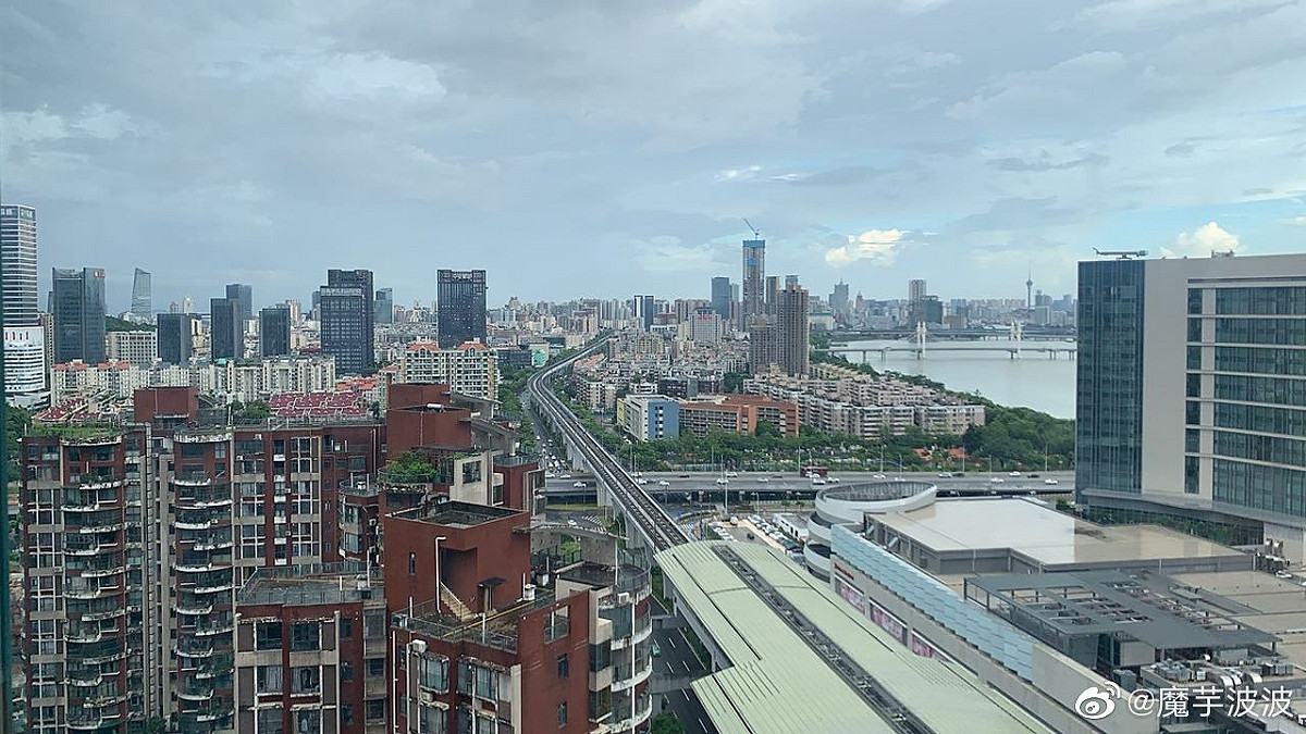 珠海昨鳴響防空警報，引發市民熱議。