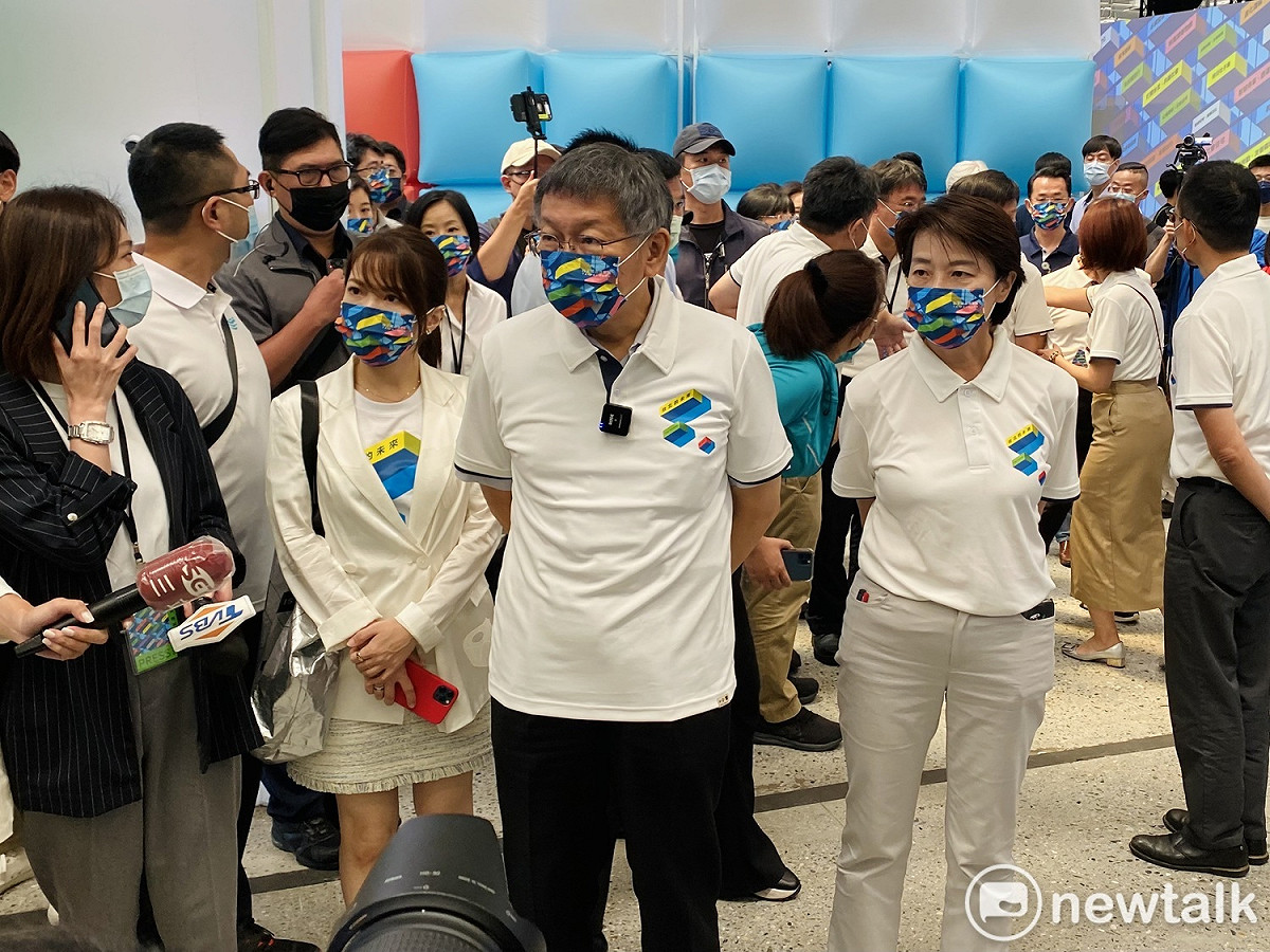 台北市長柯文哲、副市長黃珊珊、台北市發言人陳智菡。 圖：周煊惠 / 攝