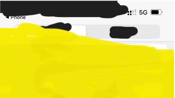 爆料客ShrimpApplePro也貼出號稱是來自iPhone 14 Pro‌ Max的螢幕截圖，狀態列也將會更偏下，圖示也向兩邊靠近，將蜂窩信號、Wi-Fi和電池圖示重新定位到略低且偏右的位置，給中間留了更多空間。其中蜂窩信號也採用跟前代不同的驚嘆號顯示。