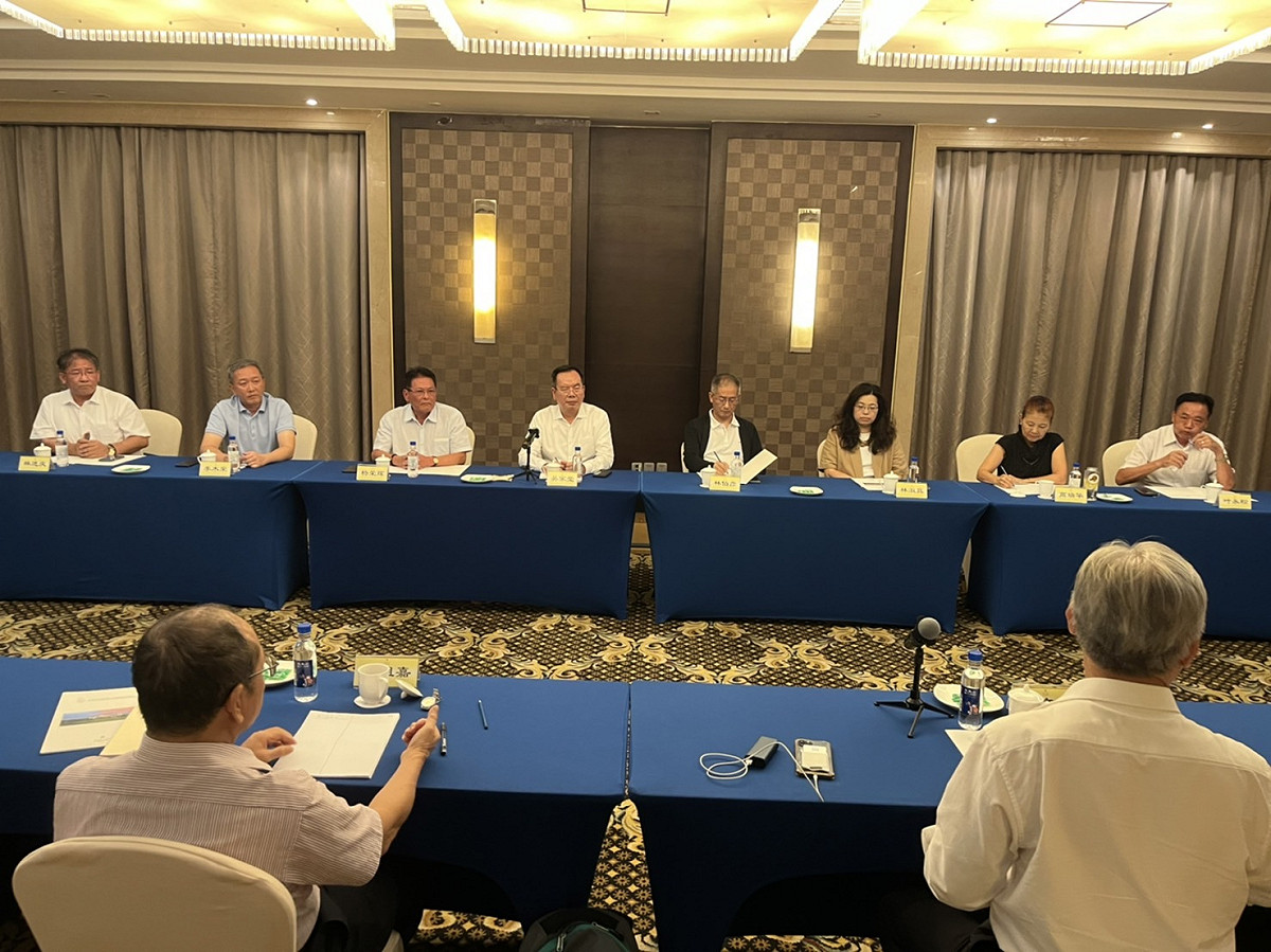 國民黨副主席夏立言訪問中國期間，26日與台商座談 圖：國民黨提供