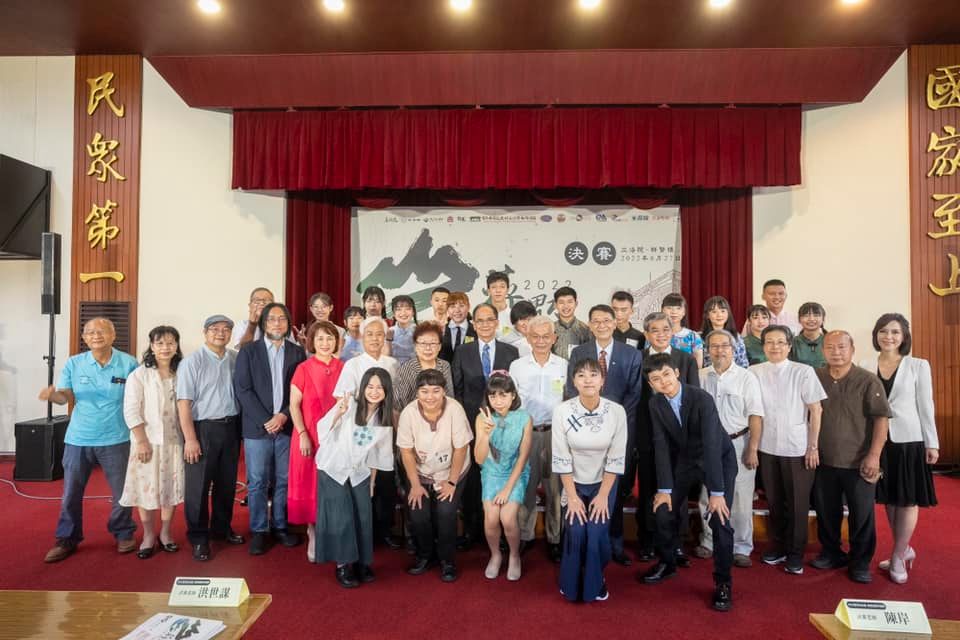 立法院長游錫堃今 ( 27 ) 日出席了「2022 蔣渭水台語、客語漢詩吟唱賽決賽」。 圖: 翻攝自 游錫堃臉書