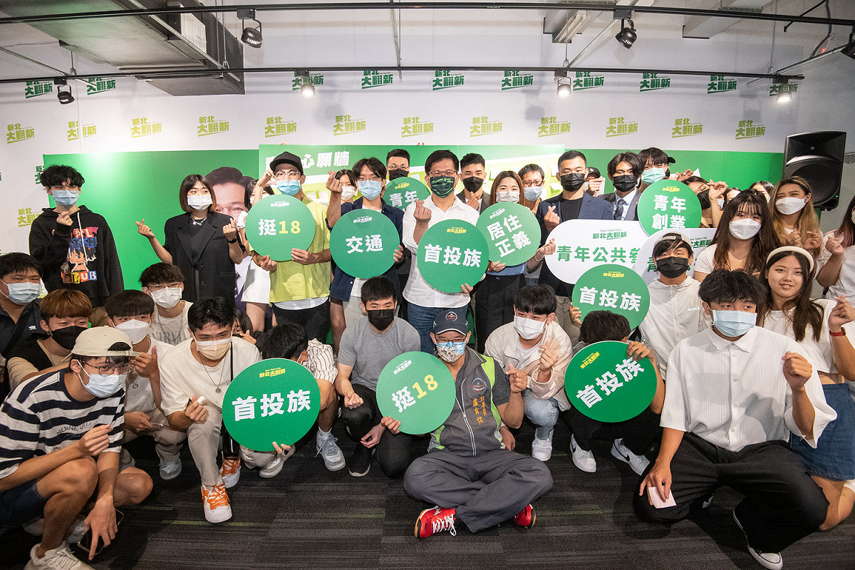 林佳龍挺18歲公民權修憲案，今早出席「首投族見面會」。 圖：林佳龍競辦提供