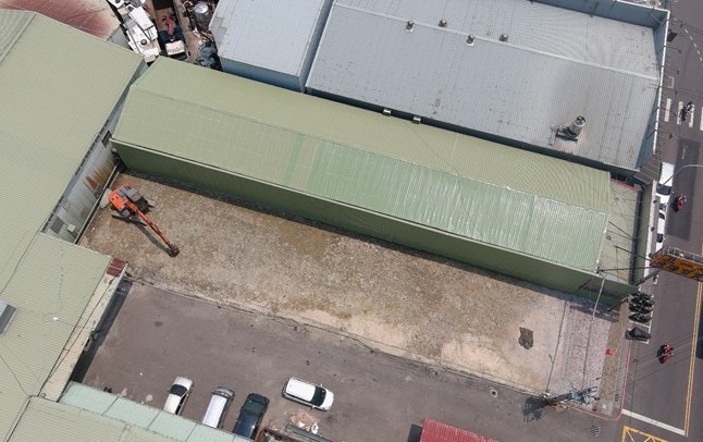 五股成泰路毒品分裝違建工廠由拆除大隊在7月中予以強制拆除，並收取拆除費用約7萬元，此為拆除後畫面。 圖：新北市工務局提供