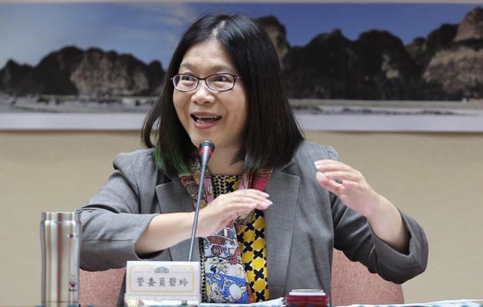 民進黨立委管碧玲要求外交部應要復專責小組，處理國格被矮化狀況。 圖：翻攝管碧玲臉書