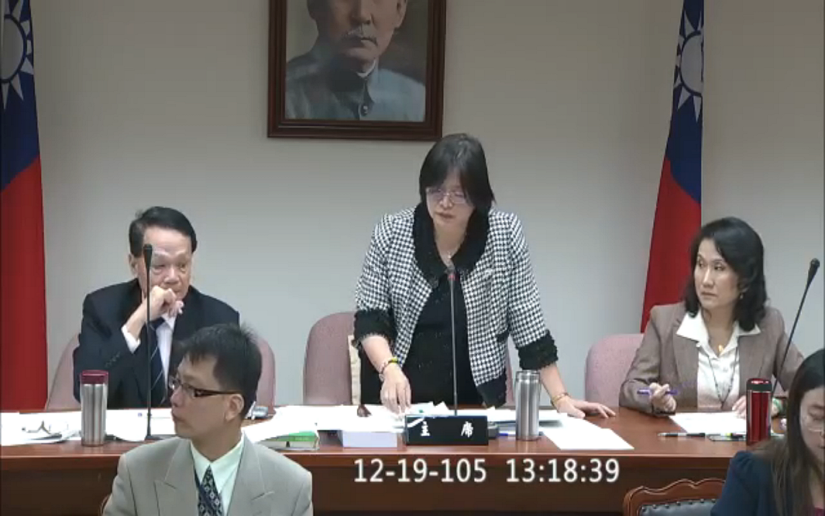 中國學生納入健保的修正草案19日在立院初審完成，不過由於法案爭議性過大，召委吳玉琴裁示全案保留交付黨團協商。 圖：翻攝自立法院ivod