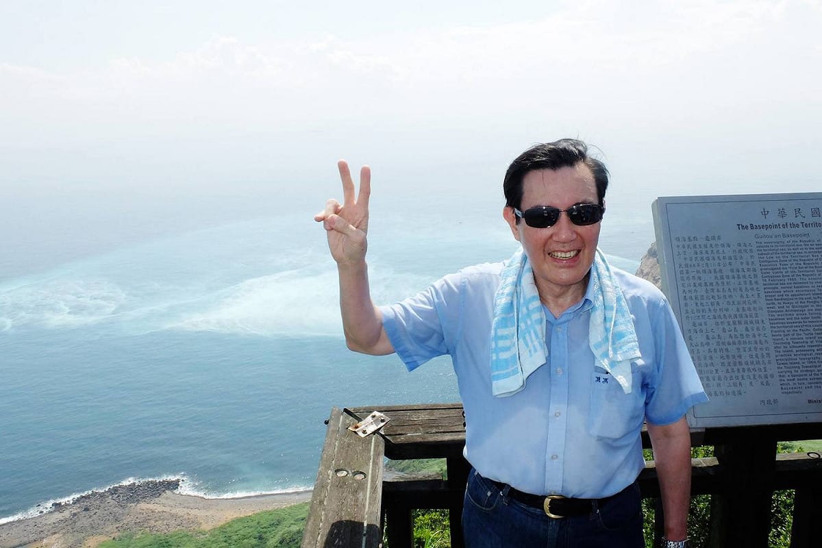 民進黨立委柯建銘加告前總統馬英九洩密，台北地院19日判決此案已由北檢偵辦中，柯建銘追加自訴於法不合，北院不受理。 圖：翻攝馬英九臉書
