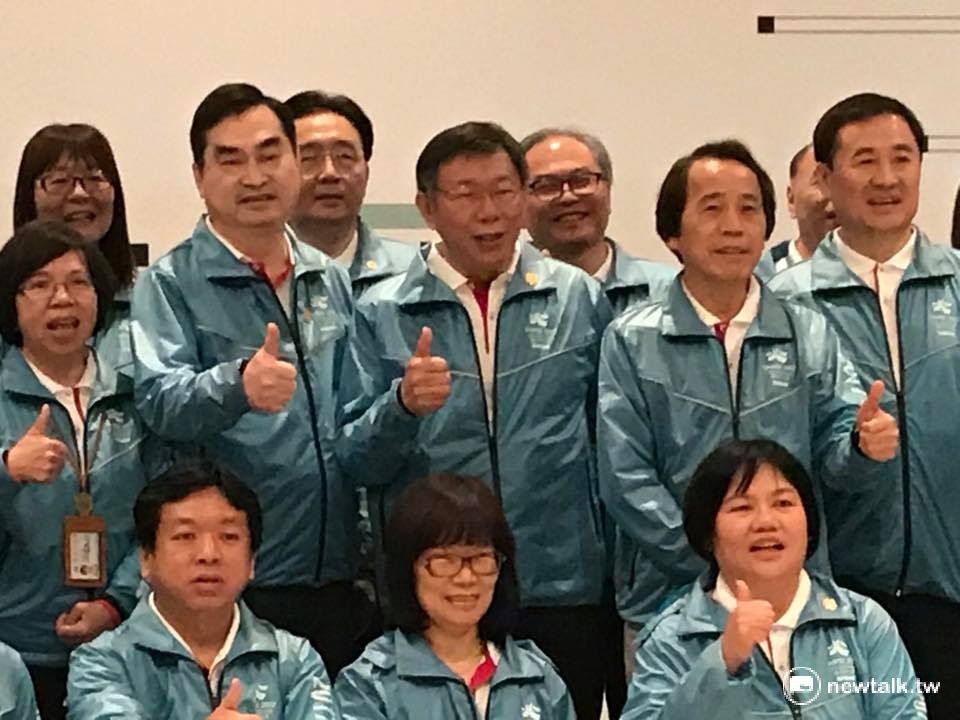 新台灣國策智庫最新民調顯示，北市不管在首長滿意度上，以及民眾對於城市過去2年進步程度上，皆落在6都之末。對此，台北市長柯文哲對此表示，陳菊的優點是給人有大姐溫暖的感覺，而他給人印象則是冷酷。 圖：呂佳峻/攝