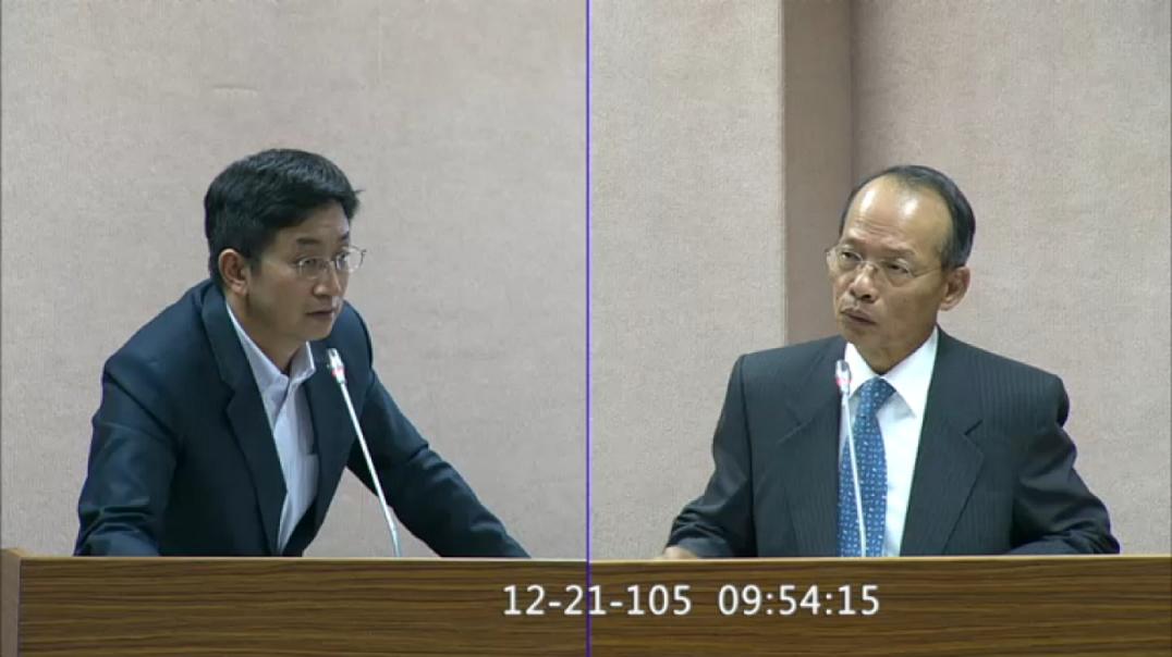 聖多美普林西比與中華民國斷交，民進黨立委蔡適應（左）21日質詢時問到，是否會停發包含聖國總統卡瓦留子女在內多位學生的獎學金。外交部次長侯清山（右）強調不能用納稅人的錢供他們讀書。 圖：翻攝IVOD。