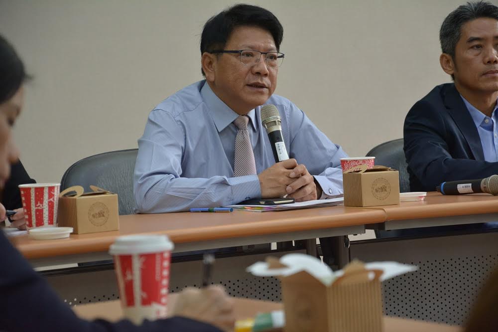 屏東縣長潘孟安就任將屆滿2周年，縣府23日舉辦茶會分享縣府團隊施政成績。 圖：屏東縣政府提供