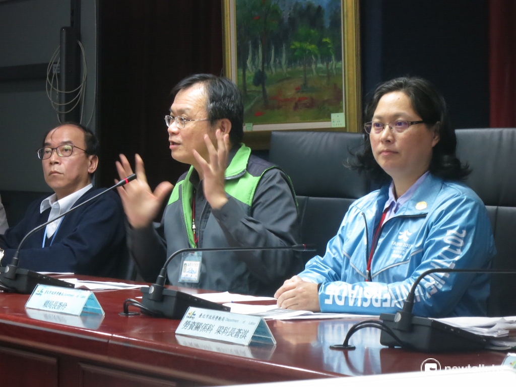 台北市勞動局表示，考量事業單位可能對法規理解不夠深入，將設下4個月的緩衝期，若企業主違反新修正的法令，勞動局會先予以改空間，不會立即裁罰；但若經通知仍未改善，就會依法進行裁處。 圖：呂佳峻/攝