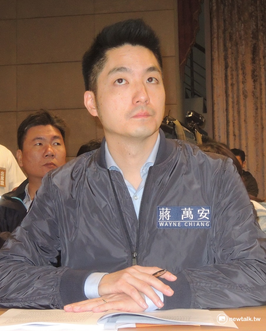 針對行政院再辦3場公聽會，國民黨立委蔣萬安認為，「倉促、草率就想過場式的走完公聽會，完全是重蹈先前3天辦10場公聽會的覆轍！」 圖：陳冠廷攝