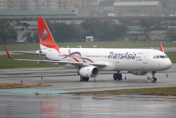 復興航空27日宣布，員工信託專戶已於23日增加1億4500萬元。復興航空董事長林明昇27日做出承諾，「復興航空全體員工的薪資與資遣費保障無虞，懇請各界安心。」 圖：達志影像/路透社資料照片