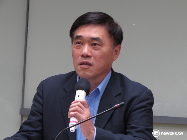 國民黨副主席郝龍斌27日受訪表示，黨中央在法律上站不住腳。他呼籲所有中常委都要出席表達意見，並且建議黨中央廣納各方建議，尊重體制和民主程序以解決問題。 圖：新頭殼資料照片