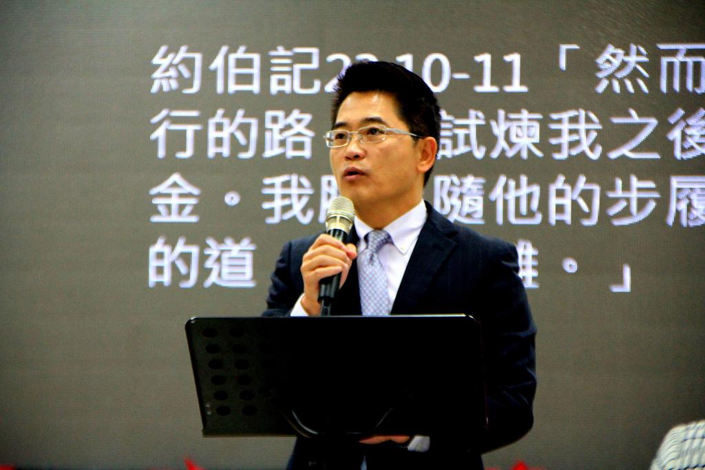 台東縣長黃健庭被控貪污一案，二審仍判無罪。 圖：翻攝自黃健庭臉書。