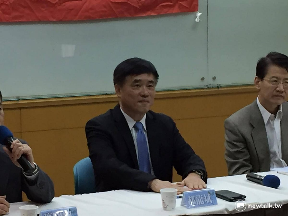 關於國民黨特別黨費募款成效不如預期，國民黨副主席郝龍斌5日表示，黨內要先凝聚共識，募款才會順利 圖：鄭佑漢/攝