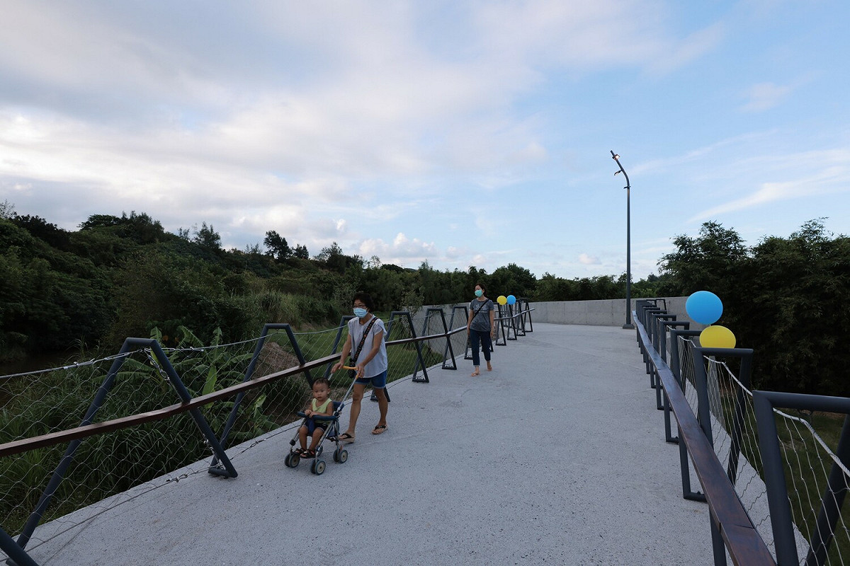 員潭溪景觀橋。 圖：新北市城鄉局提供