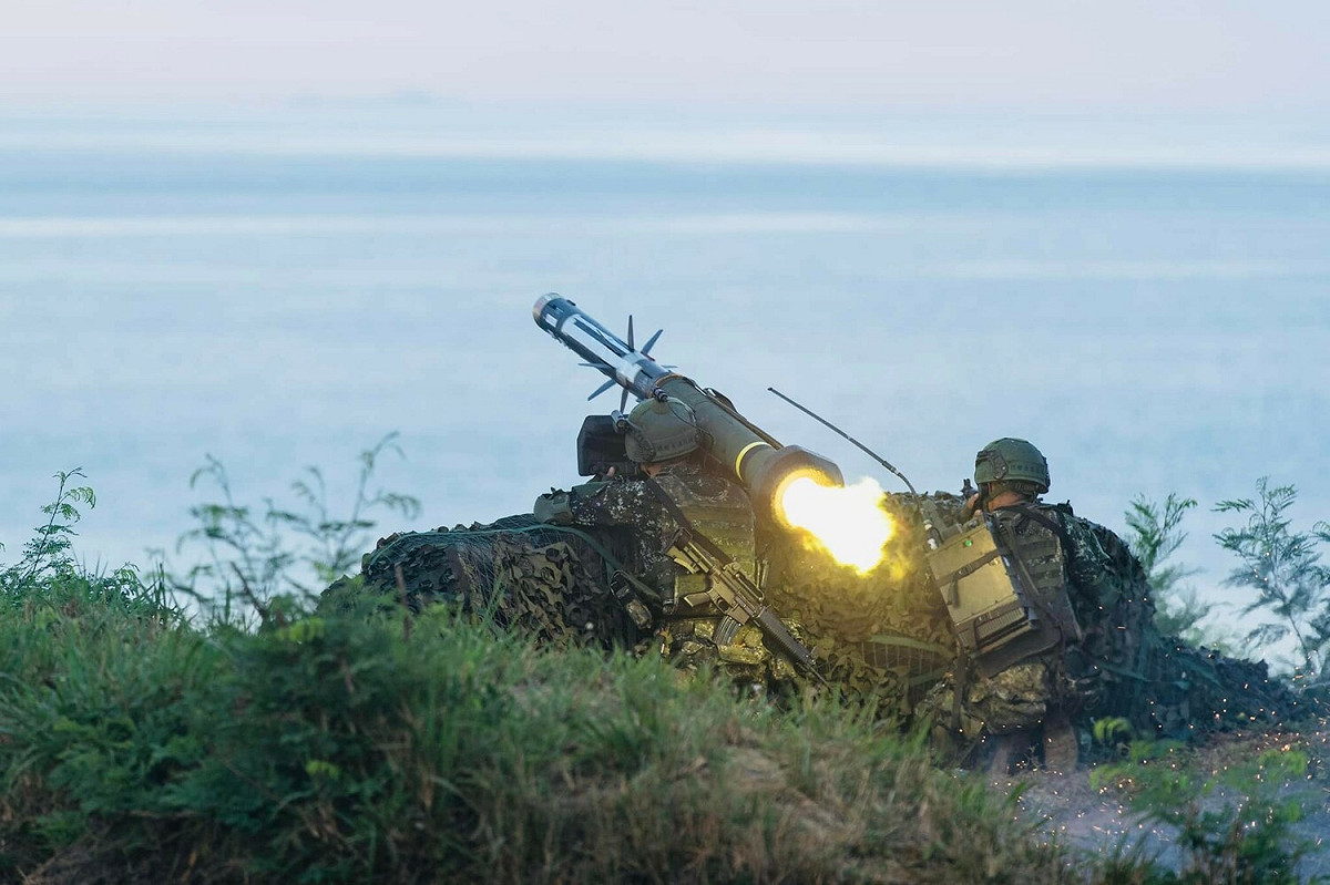 國軍標槍飛彈射擊。 圖：翻攝自國防部發言人臉書（資料照）