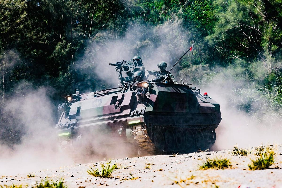 國軍將採購海馬斯多管火箭系統與標槍等美製武器。 圖：翻攝自國防部發言人臉書（資料照）