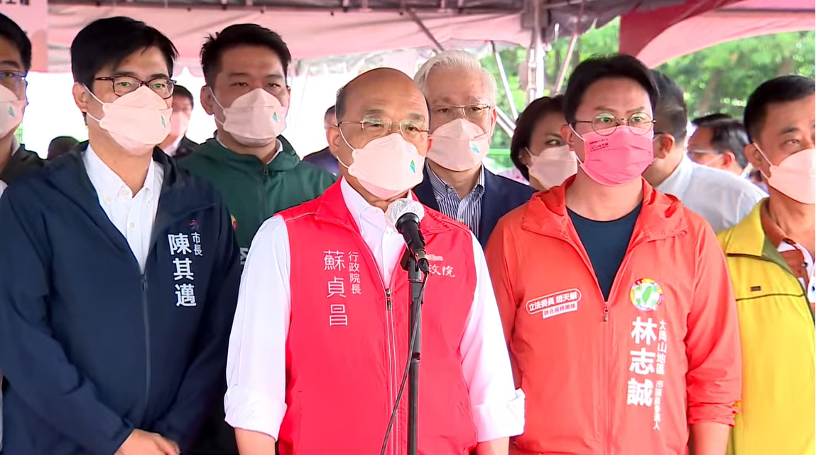 行政院長蘇貞昌今（2）天上午到高雄出席橋頭科學園區區段徵收工程祈福動土典禮前受訪。 圖：擷自直播畫面