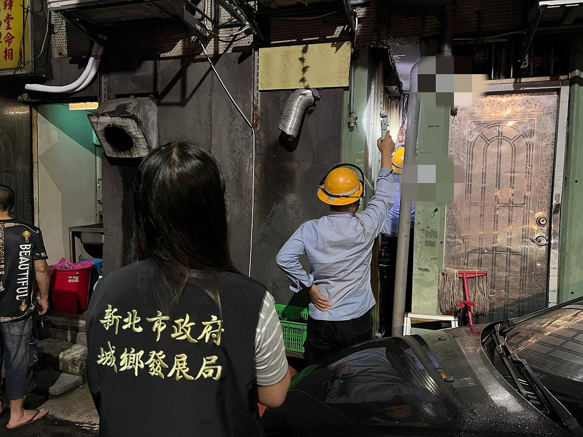 執行斷電。 圖：新北市城鄉局提供