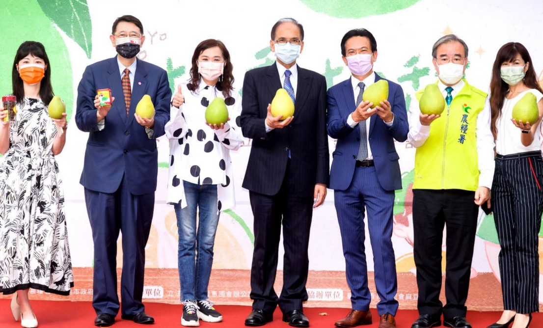 游錫堃今出席「台南文旦立法院行銷推廣」記者會。 圖：游錫堃辦公室提供