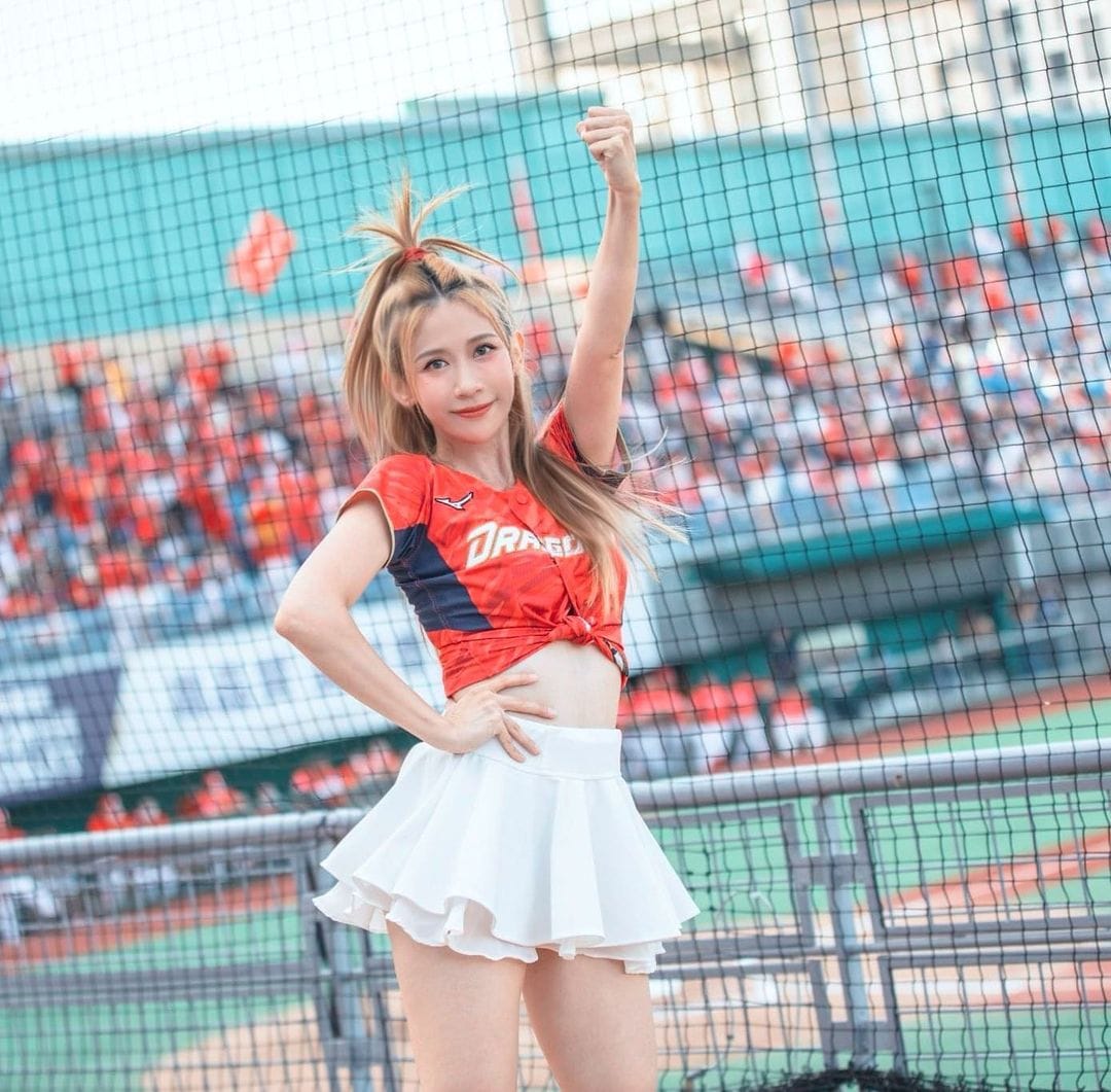 味全龍啦啦隊「小龍女」隊長琪琪外表甜美。 圖：翻攝自IG/kiki77.tw