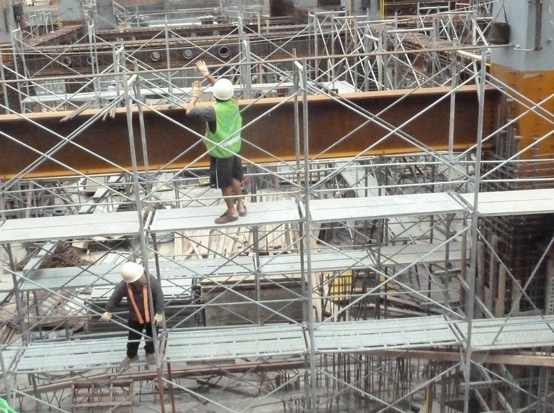 軒嵐諾颱風逼近，勞工局相關工地防颱措施。 圖：新北市勞工局提供