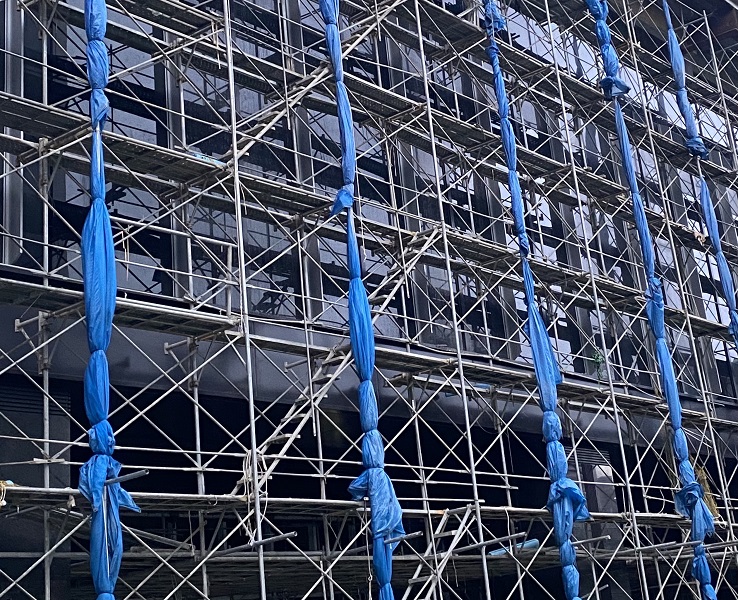 軒嵐諾颱風逼近，勞工局提醒應落實工地防颱措施。 圖：新北市勞工局提供
