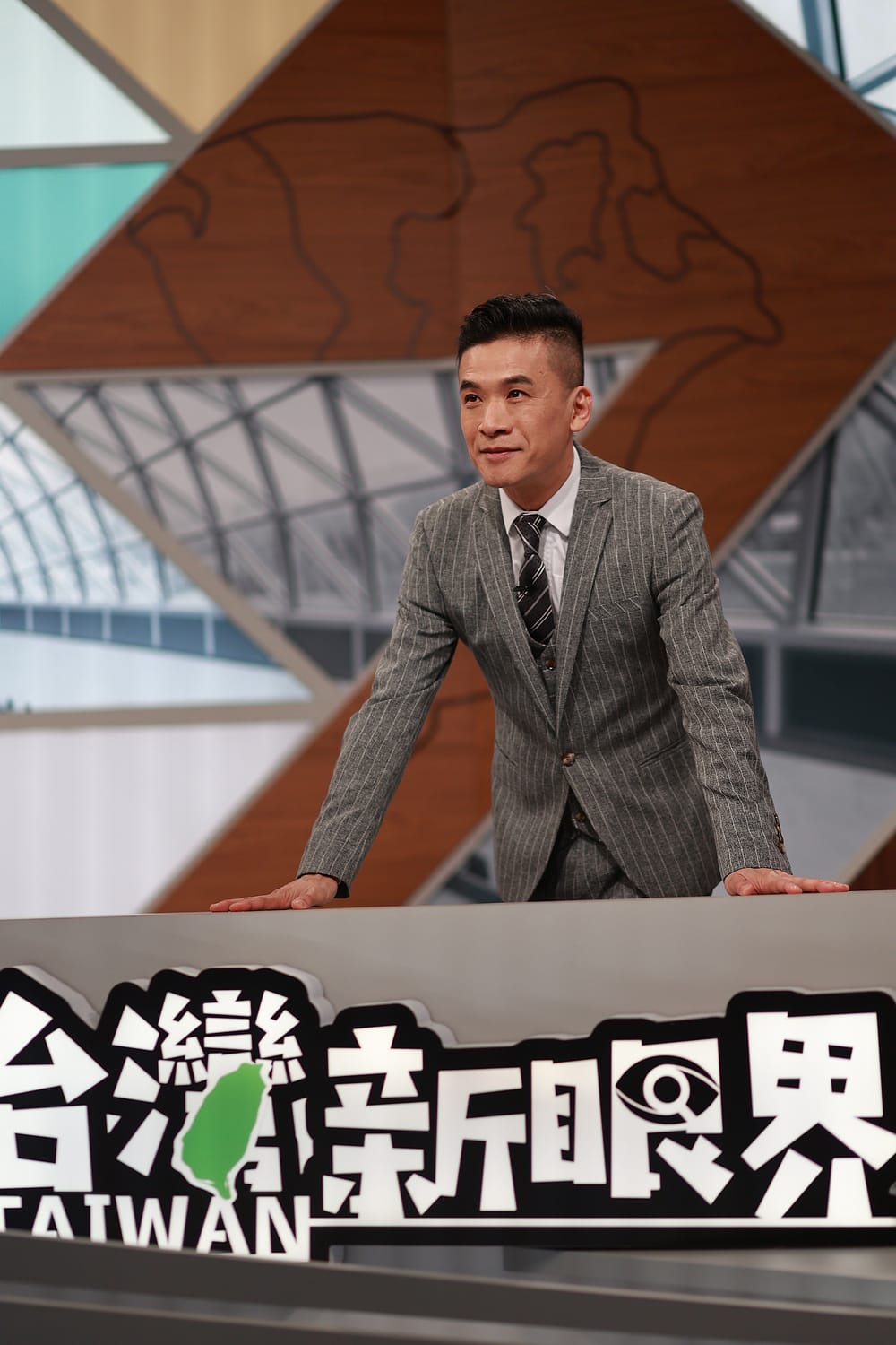 黃鵬仁表示將一如過往對工作上的標準與要求，也期待與同仁一起掌握時事，為觀眾提供觀察新聞時事的新視野。 圖：公視台語台提供