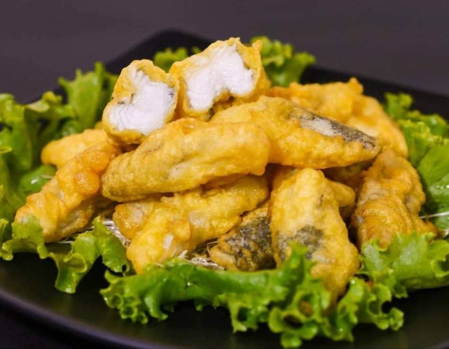楊丞琳沒吃過的豆腐魚被發現其實就是屏東東港特產的「那個魚」。 圖：翻攝潘孟安臉書