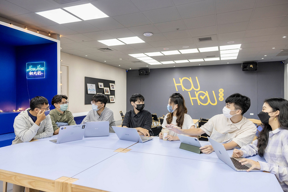 侯友宜選舉辦公室團隊有不少政治實習生成員，各式活動都是成員間互相討論而成。 圖：侯選辦提供