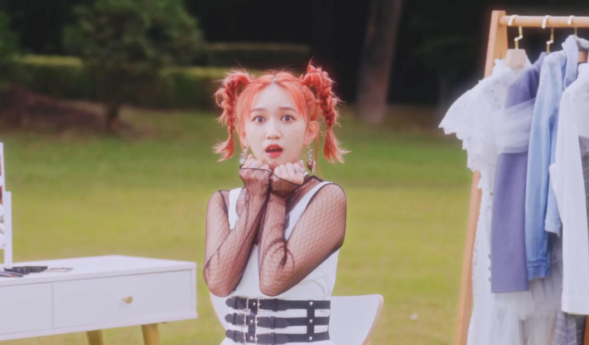 網紅阿心近日推出單曲〈心宇宙〉。 圖：翻攝自阿心YT頻道
