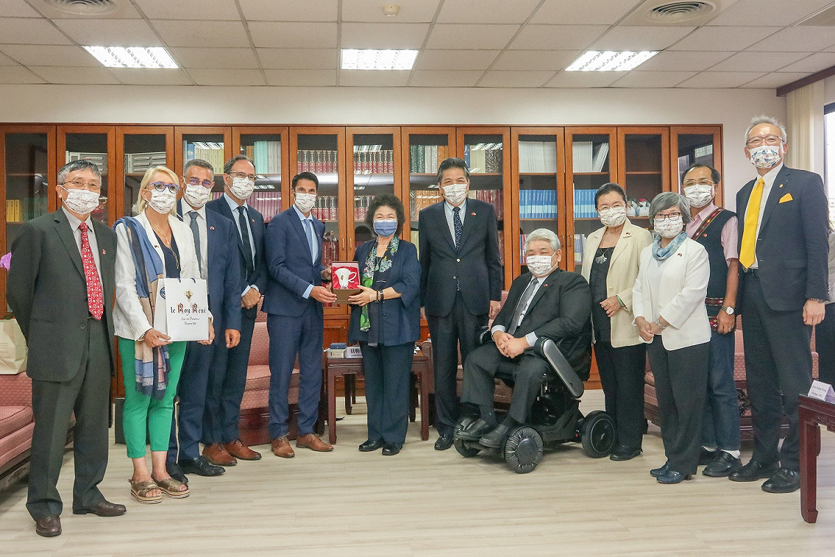 法國參議院訪團拜會監察院長暨國家人權委員會主任委員陳菊。 圖：監察院提供