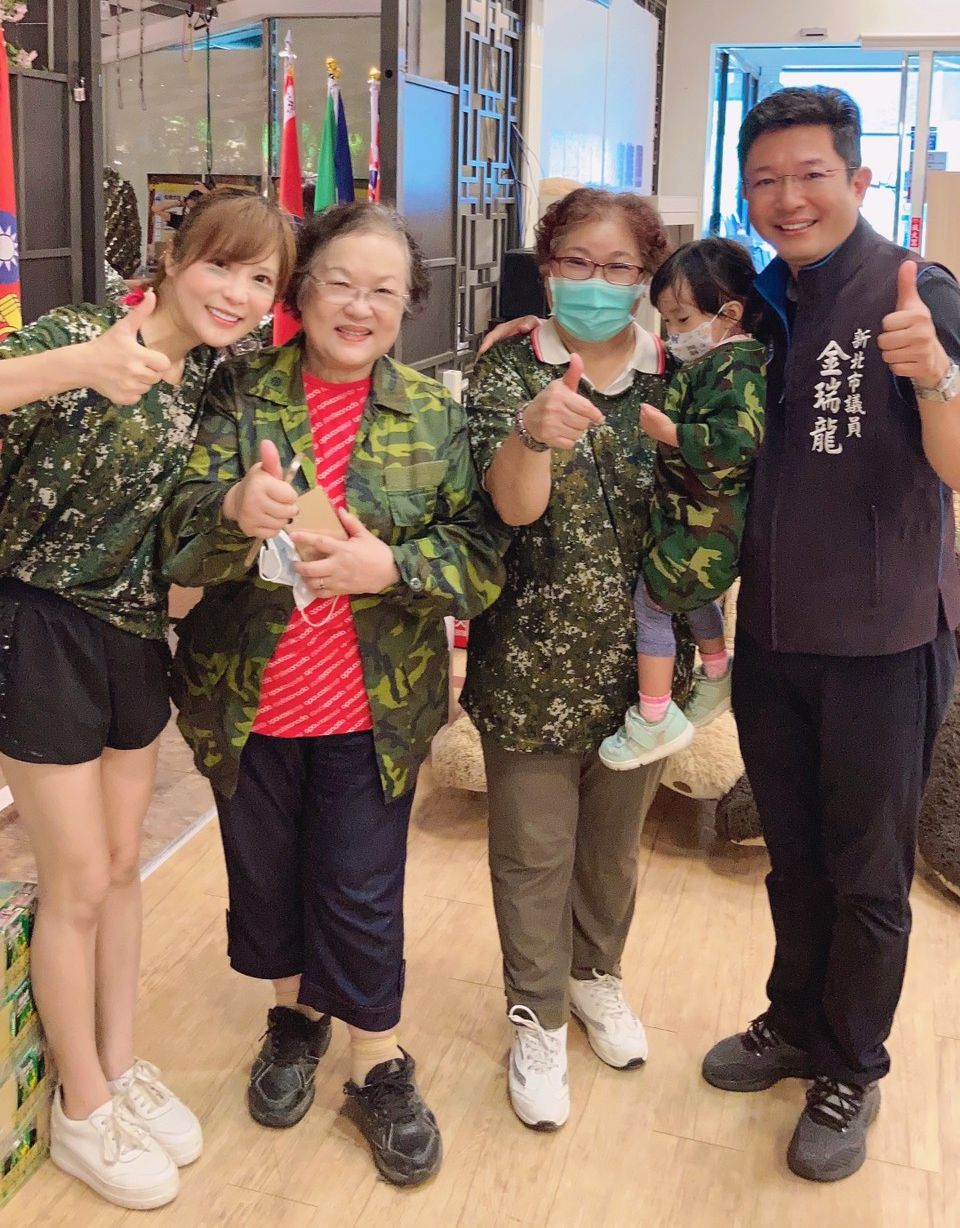 新北市議員金瑞龍呼籲家長在作好防疫下多帶孩子走出戶外，培養健全的身心發展。 圖：金瑞龍服務處提供