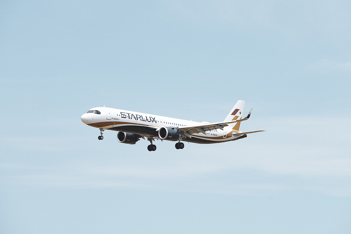 昨日星宇航空原定於晚間9點20分抵達桃園機場，不過因強側風影響，多班航班後續轉降高雄。(星宇航空示意圖) 圖：星宇航空／提供