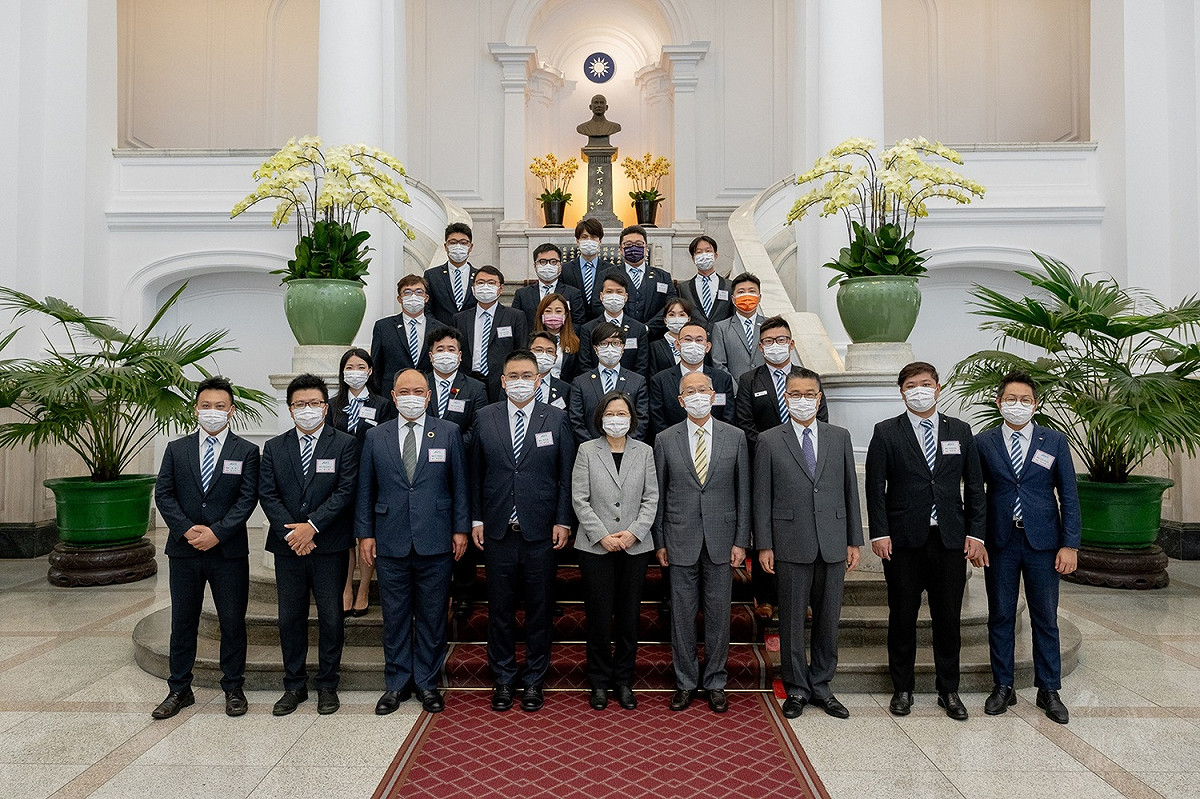 總統蔡英文12日上午接見「國際青年商會中華民國總會第70屆菁英幹部」 圖：總統府提供