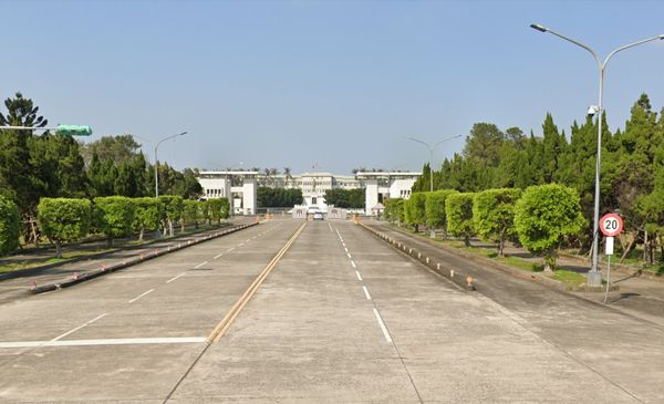 陸軍司令部表示，八軍團接獲民人檢舉後，處置程序欠妥，本部將檢討策進，避免類案再生。 圖：翻攝Google Maps