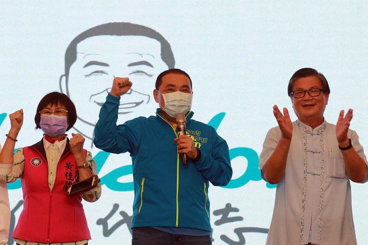 侯友宜非常感動客家好朋友們成立後援會相挺，一定不辜負大家託付，繼續努力向前走。 圖：侯選辦提供