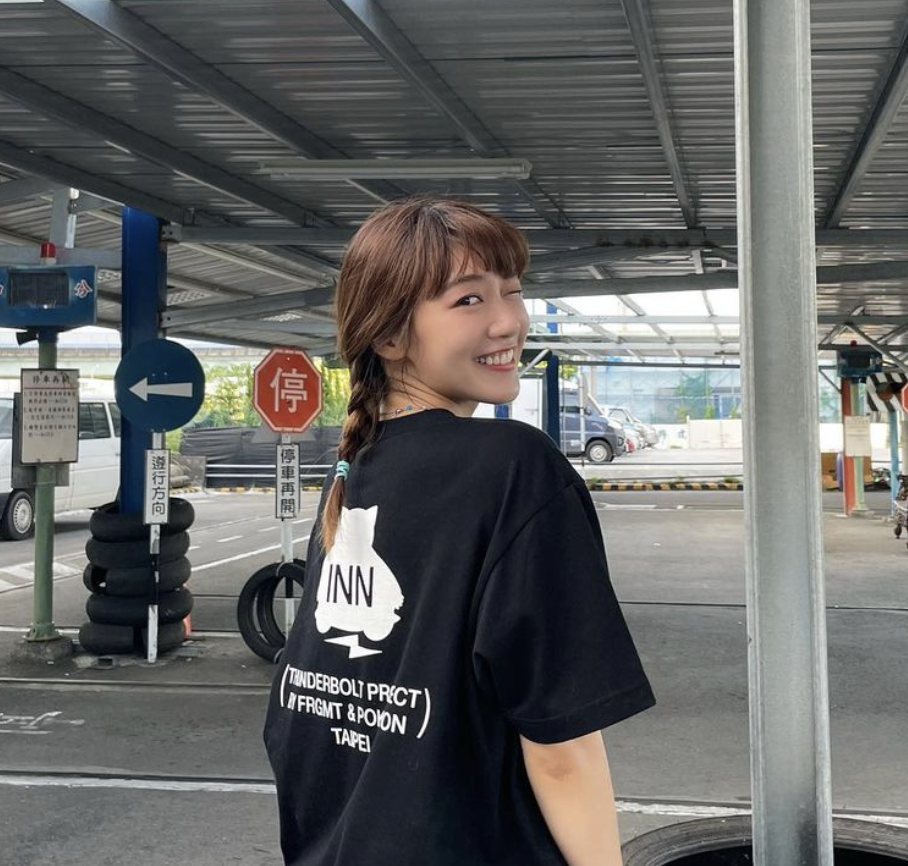 網紅泱泱近日考到機車駕照，放話明年想挑戰重機。 圖：翻攝自泱泱IG