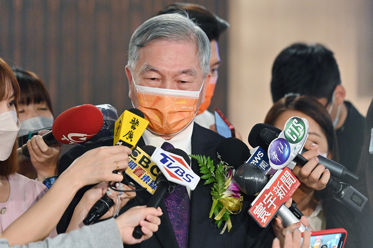 立法院國民黨團今（15）天召開記者會爆料，行政院副院長沈榮津曾阻擋工商協進會買疫苗？沈榮津下午出席022台北國際印刷機材展TIGAX開幕典禮時受訪時澄清。 圖：行政院提供