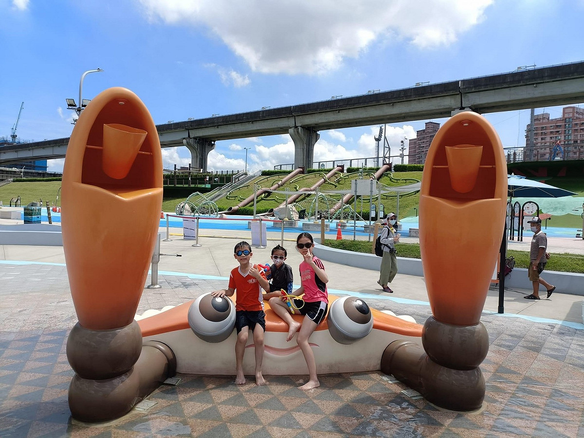 第三名作品「大螃蟹與三劍客」。 圖：新北市高灘處提供