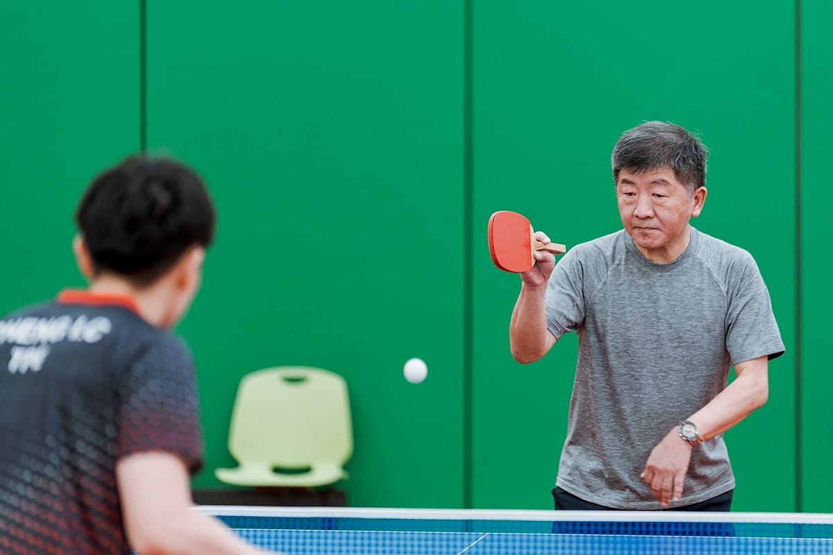 陳時中打桌球。 圖:陳時中臉書