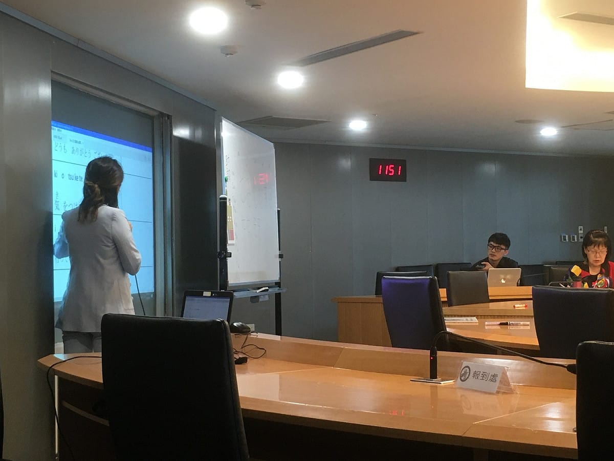 新北計程車駕駛英日語會話班19日起開放報名。 圖：新北市交通局提供