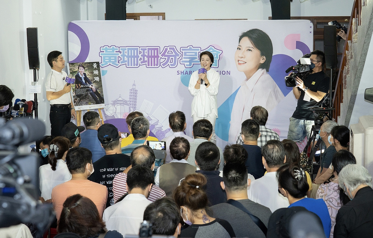 黃珊珊直言，人命比意識形態重要千百倍，呼籲對方別以意識形態模糊這件事，將當初購買的程序說清楚即可，不用替人貼標籤。 圖：黃珊珊競選辦公室提供