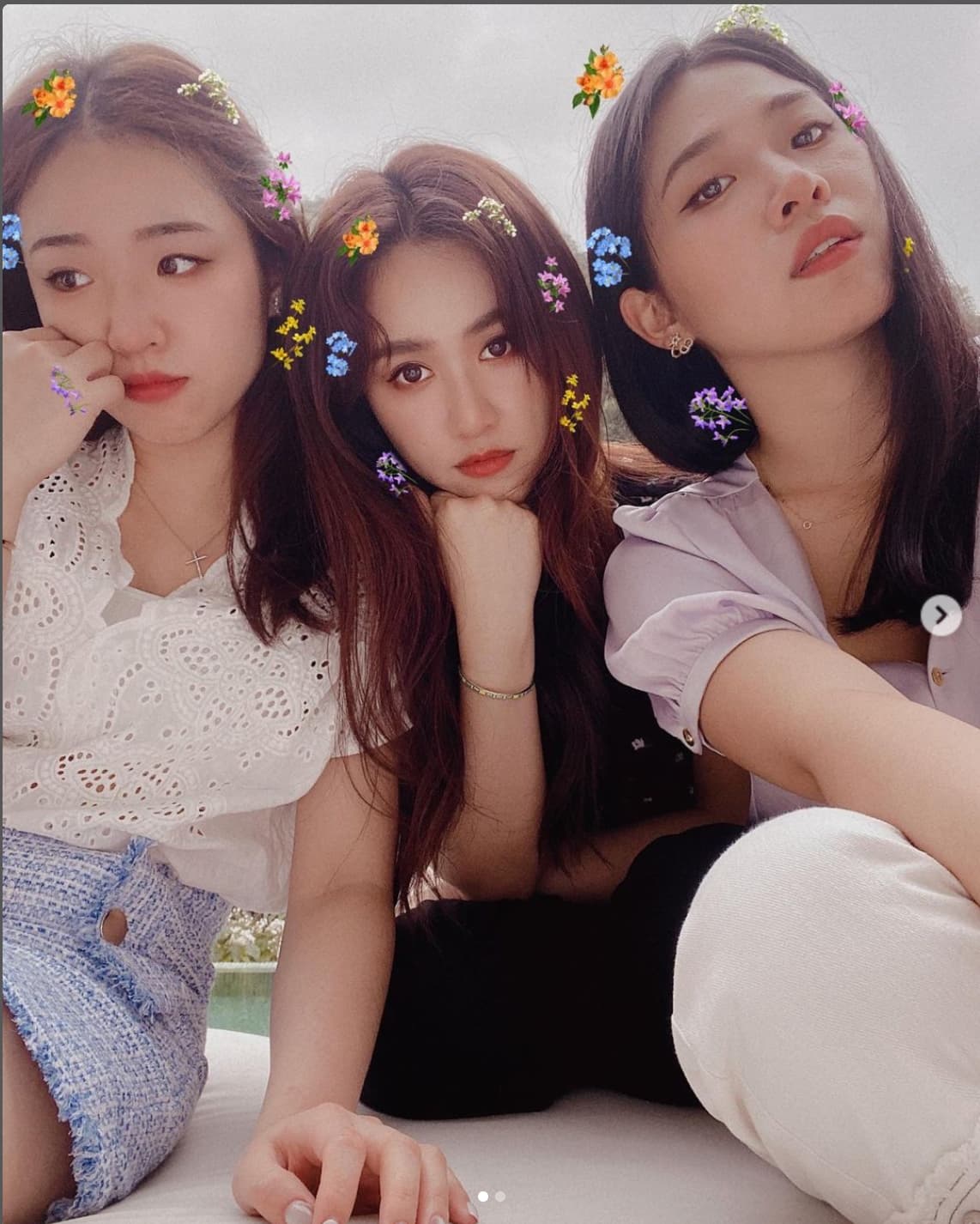 吳姍儒於今(17)日在IG上發出3姐妹合照，小妹Olivia（右）長相曝光。 圖：翻攝自吳姍儒IG
