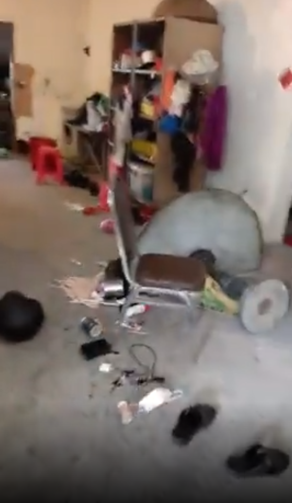 一名網友在強震時錄影拍下這一幕，被嚇到不斷飆罵三字經。 圖：翻攝自爆料公社