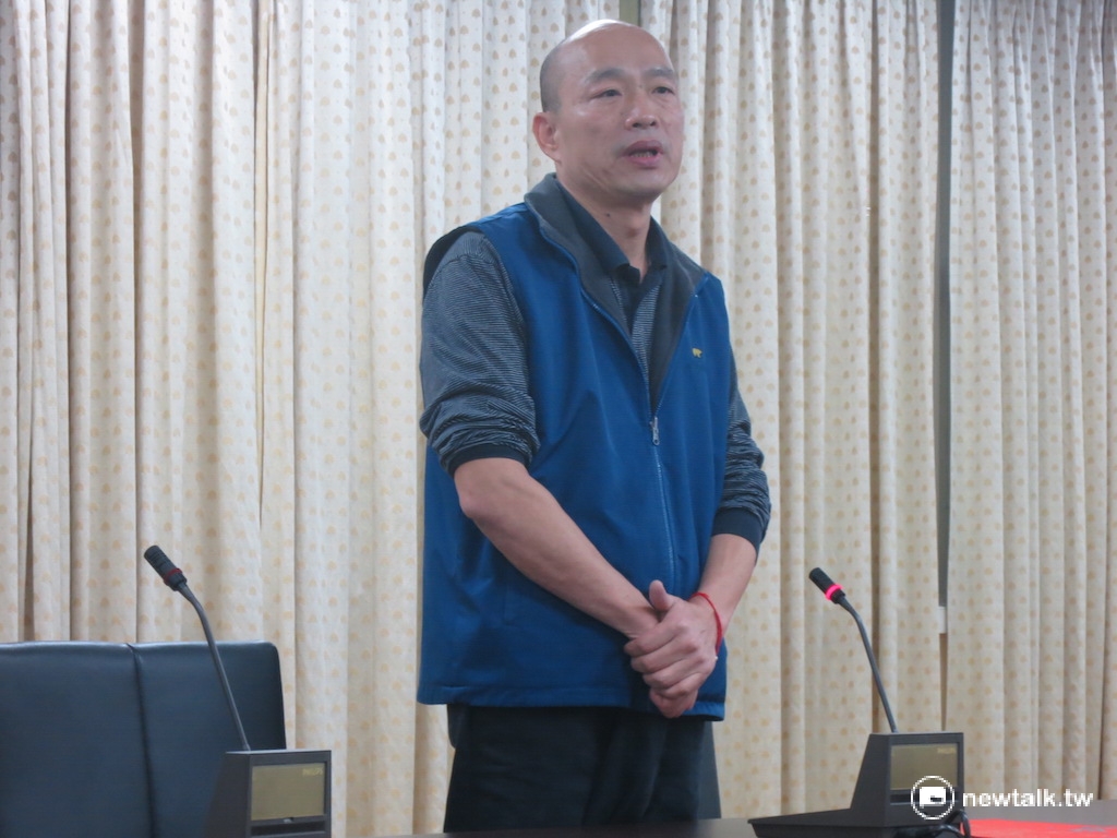 台北農產運銷公司18日召開例行常務董事會，總經理韓國瑜會後受訪稱，這是他就任4年以來，氣氛最差的一次。 圖：呂佳峻/攝